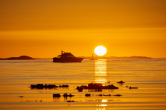 Båt i solnedgang