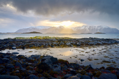 Kvalvågen-Aspevika  : Utsikt mot Otrøya