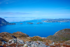 Rishaltheia - Utsikt mot Kjerringsundet