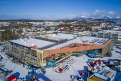 Betonmast - Dronefoto Aukra Kulturhus