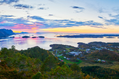 Utsikt fra Svartnakken -  Julsundet